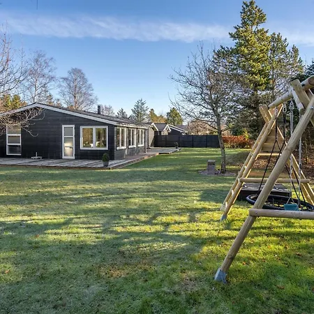 Meline - 350m From The Sea By Interhome