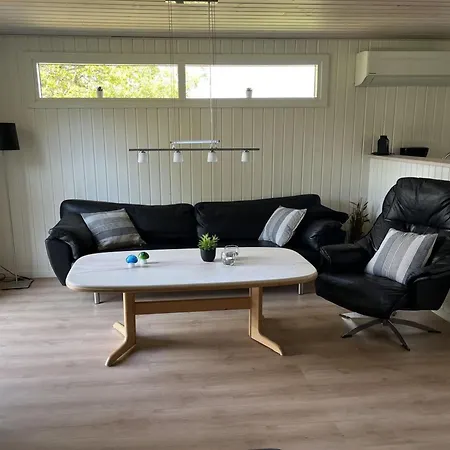 Meline - 350m From The Sea By Interhome